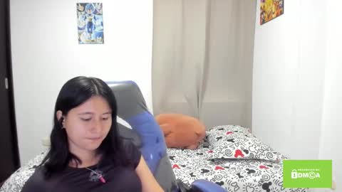 Snapshot of cute_rouss chatting on November 2025 01:38:02 AM ROUSS online show from November 2025 01:38:02 AM