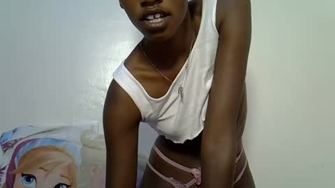 Snapshot of cute_sexxy1 chatting on October 2025 09:01:01 PM cutie online show from October 2025 09:01:01 PM