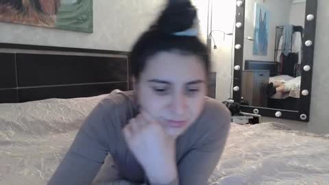 Snapshot of cute_strawberry_ chatting on December 2024 01:02:01 PM cute_strawberry_ online show from December 2024 01:02:01 PM