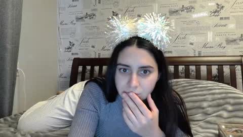 Snapshot of cute_strawberry_ chatting on December 2024 09:28:02 AM cute_strawberry_ online show from December 2024 09:28:02 AM