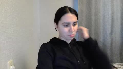 Snapshot of cute_strawberry_ chatting on December 2024 11:52:02 AM cute_strawberry_ online show from December 2024 11:52:02 AM