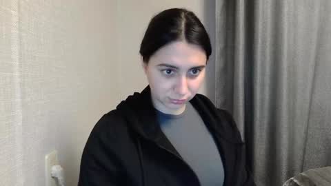 Snapshot of cute_strawberry_ chatting on December 2024 12:31:01 PM cute_strawberry_ online show from December 2024 12:31:01 PM