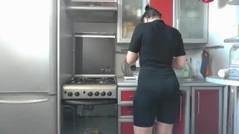 Snapshot of cute_strawberry_ chatting on February 2025 09:12:02 AM cute_strawberry_ online show from February 2025 09:12:02 AM