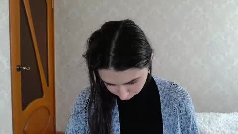 Snapshot of cute_strawberry_ chatting on February 2025 12:05:02 PM cute_strawberry_ online show from February 2025 12:05:02 PM