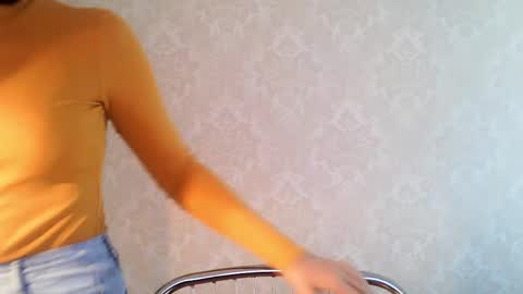 Snapshot of cute_strawberry_ chatting on October 2025 08:12:01 AM cute_strawberry_ online show from October 2025 08:12:01 AM