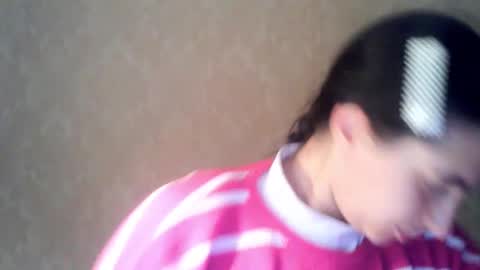 Snapshot of cute_strawberry_ chatting on October 2025 09:14:02 PM cute_strawberry_ online show from October 2025 09:14:02 PM