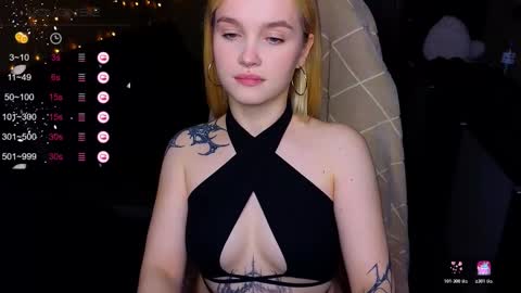 Snapshot of cute_summer_breathe chatting on November 2025 09:58:01 PM Sue online show from November 2025 09:58:01 PM