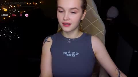 Snapshot of cute_summer_breathe chatting on November 2025 05:34:01 PM Sue online show from November 2025 05:34:01 PM