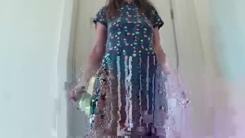 Snapshot of cuteangelx chatting on October 2025 09:21:02 AM Anne-Marie online show from October 2025 09:21:02 AM