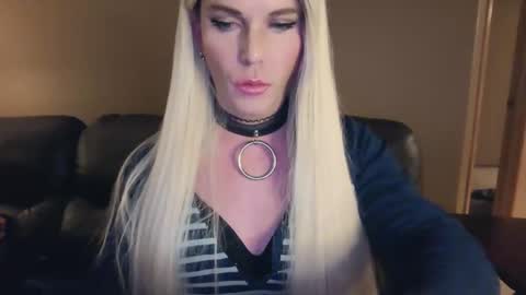 Snapshot of cuteashley90 chatting on October 2025 07:09:01 AM Ashley online show from October 2025 07:09:01 AM