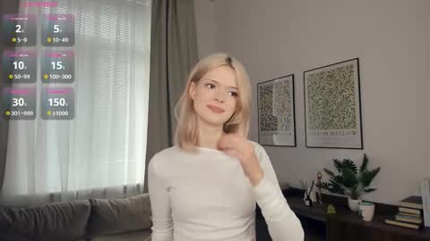 Snapshot of cutebrutality chatting on October 2025 08:56:01 AM Alice online show from October 2025 08:56:01 AM