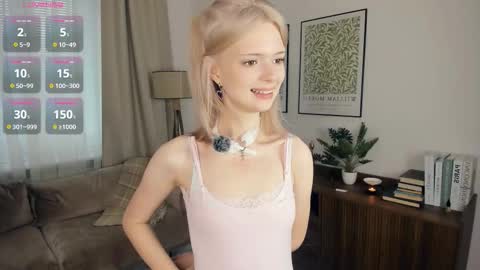 Snapshot of cutebrutality chatting on October 2025 08:15:01 AM Alice online show from October 2025 08:15:01 AM