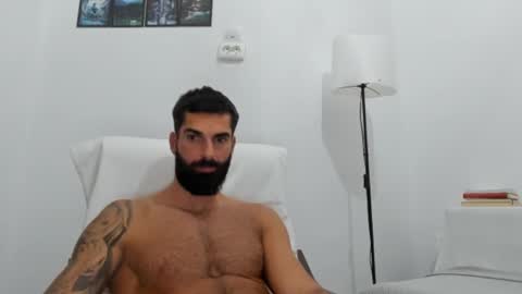 cuteeboy online show from September 2025 07:30:01 PM