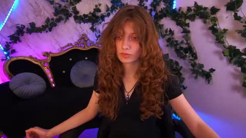 Snapshot of cuteefoxy chatting on October 2025 01:56:02 PM Foxy online show from October 2025 01:56:02 PM