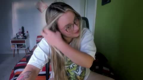 Gabriela online show from September 2025 10:15:01 PM
