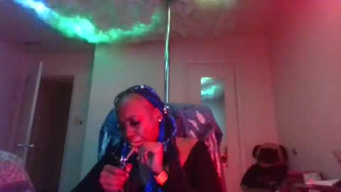 mary mack online show from February 2025 01:37:01 AM