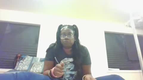 Snapshot of cuteshotkiki chatting on October 2025 06:24:01 AM mary mack online show from October 2025 06:24:01 AM