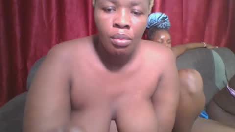 cutey_mellanin online show from January 2025 03:46:01 PM