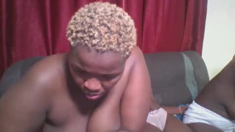 cutey_mellanin online show from February 2025 02:29:02 AM