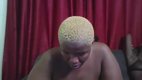cutey_mellanin online show from March 2025 04:11:01 PM