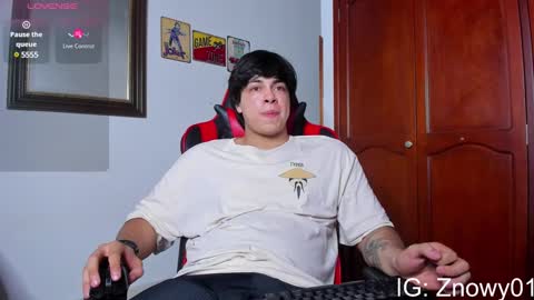 Snapshot of cuteznowyy chatting on January 2025 12:17:02 AM Ask me online show from January 2025 12:17:02 AM