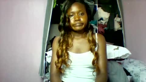 cutezola online show from October 2025 09:42:02 AM