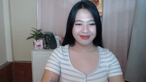 cutie_asianwoman online show from January 2025 06:28:02 PM