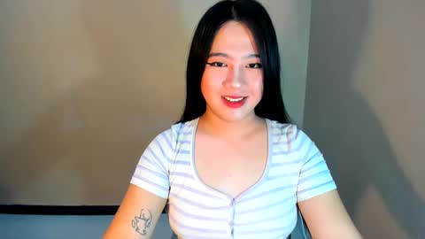 cutie_asianwoman online show from February 2025 07:10:02 PM