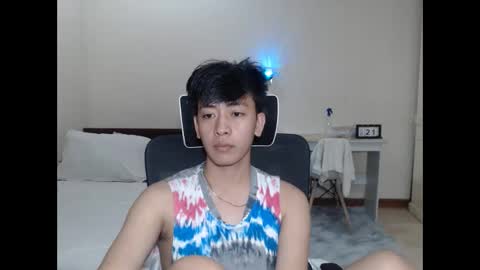 Snapshot of cutie_cumshow chatting on October 2025 12:13:02 PM Neil Taylor online show from October 2025 12:13:02 PM