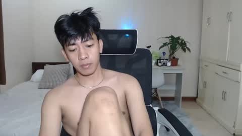 Snapshot of cutie_cumshow chatting on October 2025 07:53:02 PM Neil Taylor online show from October 2025 07:53:02 PM