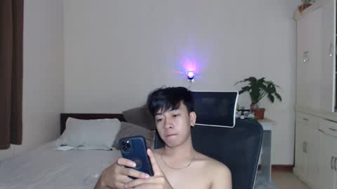 Snapshot of cutie_cumshow chatting on October 2025 05:53:02 AM Neil Taylor online show from October 2025 05:53:02 AM