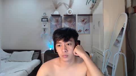 Snapshot of cutie_cumshow chatting on November 2025 09:08:02 AM Neil Taylor online show from November 2025 09:08:02 AM