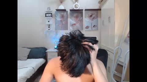 Snapshot of cutie_cumshow chatting on November 2025 07:27:01 AM Neil Taylor online show from November 2025 07:27:01 AM