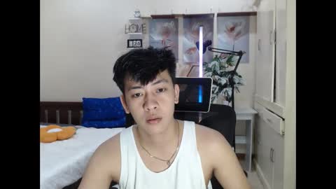 Snapshot of cutie_cumshow chatting on December 2025 06:02:01 PM Neil Taylor online show from December 2025 06:02:01 PM