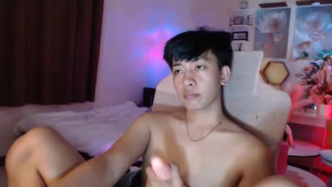 Snapshot of cutie_cumshow chatting on December 2025 07:53:02 PM Neil Taylor online show from December 2025 07:53:02 PM