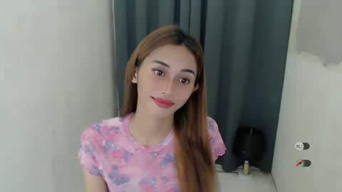 cutie_mitcha online show from January 2025 04:38:01 PM