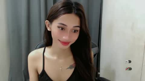 cutie_mitcha online show from February 2025 01:00:01 AM