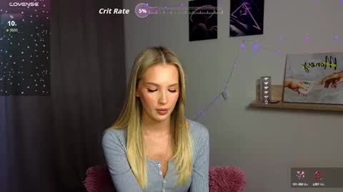 cutiefull_lion online show from September 2025 05:53:02 AM