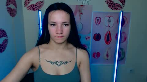 Snapshot of cutielady_ chatting on October 2025 07:55:01 PM Emma online show from October 2025 07:55:01 PM