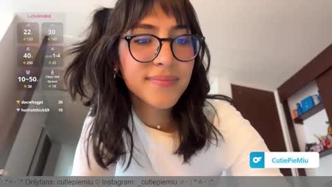 cutiepiemiu -  online show from January 2025 10:37:02 PM
