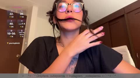 cutiepiemiu -  online show from January 2025 01:48:01 AM