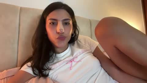 cutiepiemiu -  online show from November 2025 02:33:01 AM