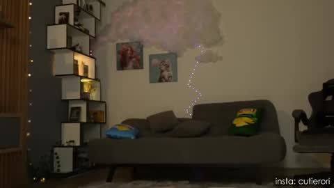 Rori  Instagram cutierori  online show from October 2025 03:12:02 AM