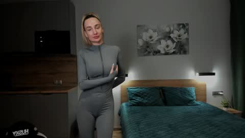 CuttieChloe online show from December 2024 10:16:02 PM