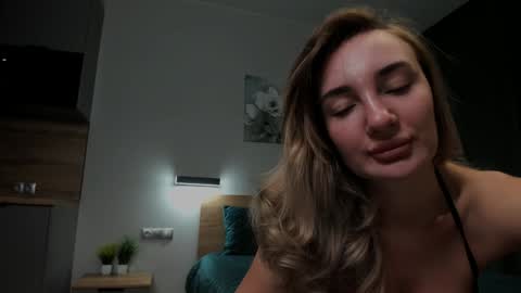CuttieChloe online show from January 2025 02:40:02 AM