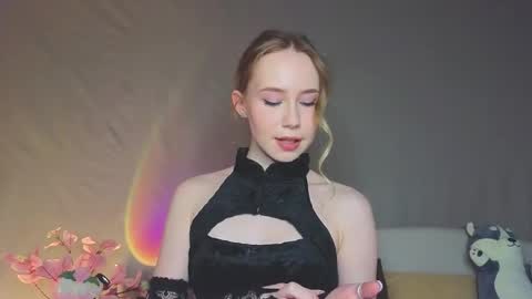 Snapshot of cuute_angell chatting on December 2024 04:52:02 PM Virginia See you on Sunday online show from December 2024 04:52:02 PM