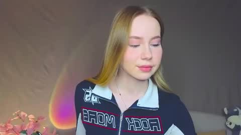 Snapshot of cuute_angell chatting on December 2024 04:57:02 PM Virginia See you on Sunday online show from December 2024 04:57:02 PM