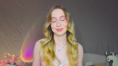 Snapshot of cuute_angell chatting on December 2024 04:57:01 PM Virginia See you on Sunday online show from December 2024 04:57:01 PM
