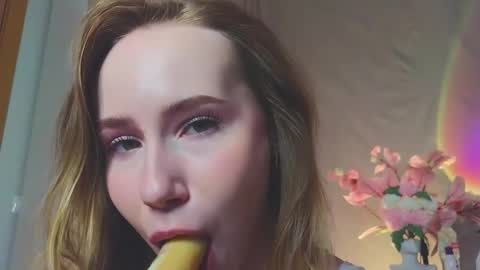 Snapshot of cuute_angell chatting on December 2024 07:54:01 PM Virginia See you on Sunday online show from December 2024 07:54:01 PM