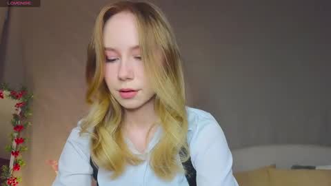 Snapshot of cuute_angell chatting on January 2025 04:59:02 PM Virginia See you on Sunday online show from January 2025 04:59:02 PM